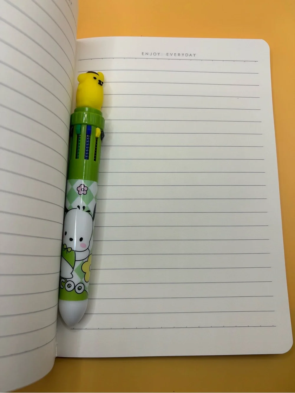 Sanrio pompompurin stationery